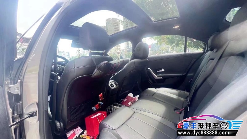 20年奔驰A轿车抵押车出售