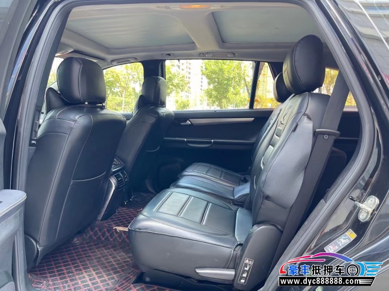 14年奔驰RMPV抵押车出售