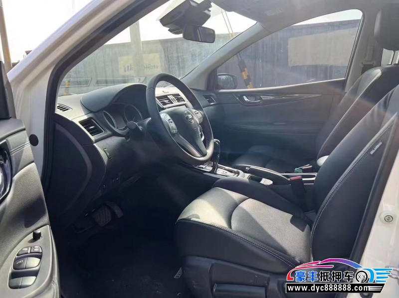 22年日产骐达轿车抵押车出售