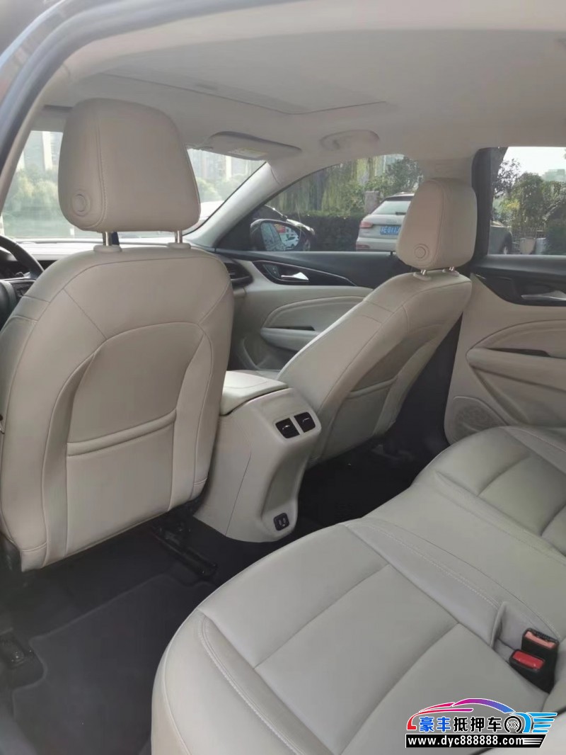 21年别克君威轿车抵押车出售