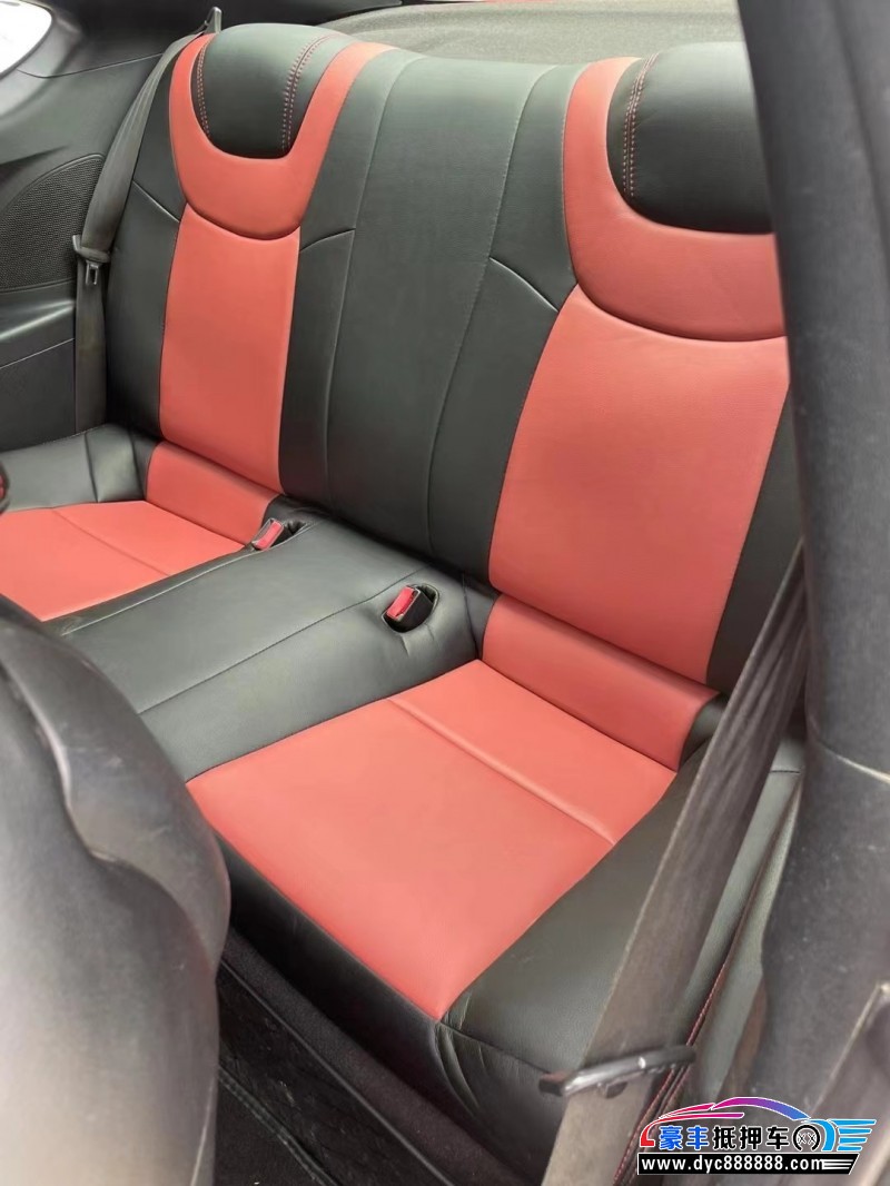 12年现代劳恩斯酷派轿车抵押车出售