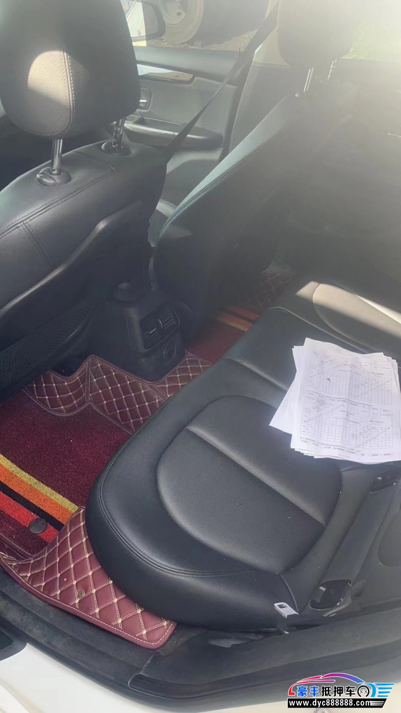 18年宝马2系轿车抵押车出售