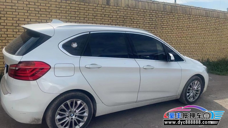 18年宝马2系轿车抵押车出售