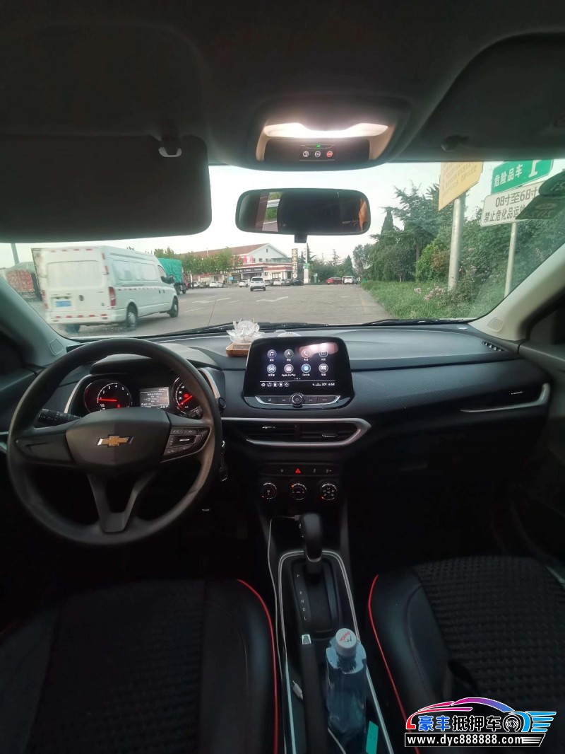 20年雪佛兰创酷轿车抵押车出售