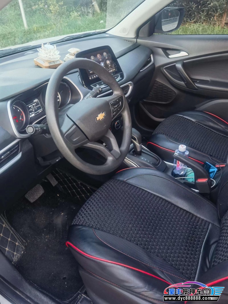 20年雪佛兰创酷轿车抵押车出售