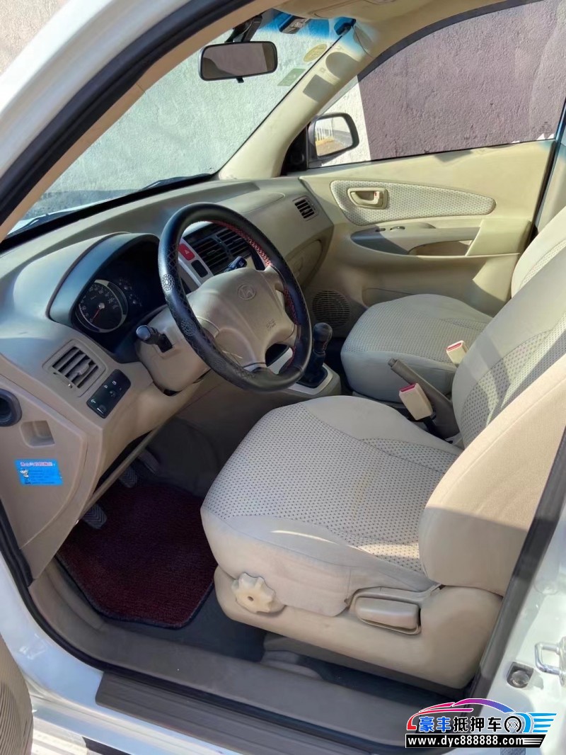 15年现代途胜轿车抵押车出售