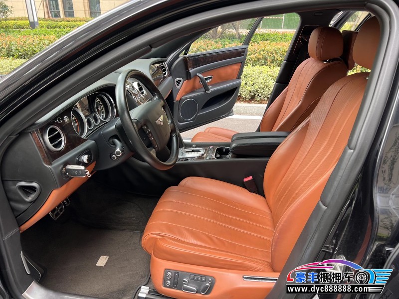 14年宾利飞驰轿车抵押车出售