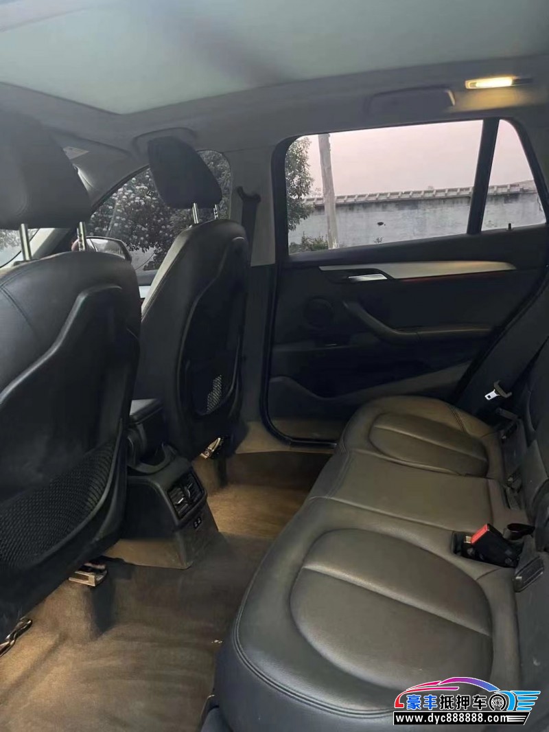 19年宝马X1SUV抵押车出售