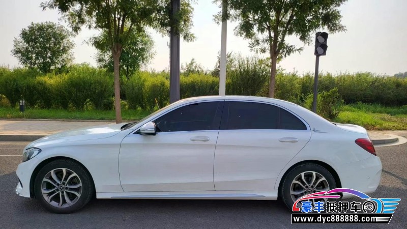 17年奔驰C轿车抵押车出售