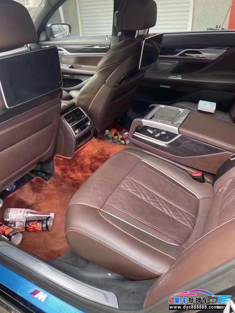 18年宝马7系轿车抵押车出售