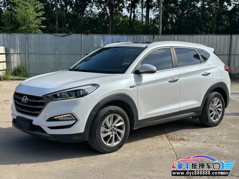 16年现代途胜轿车抵押车出售