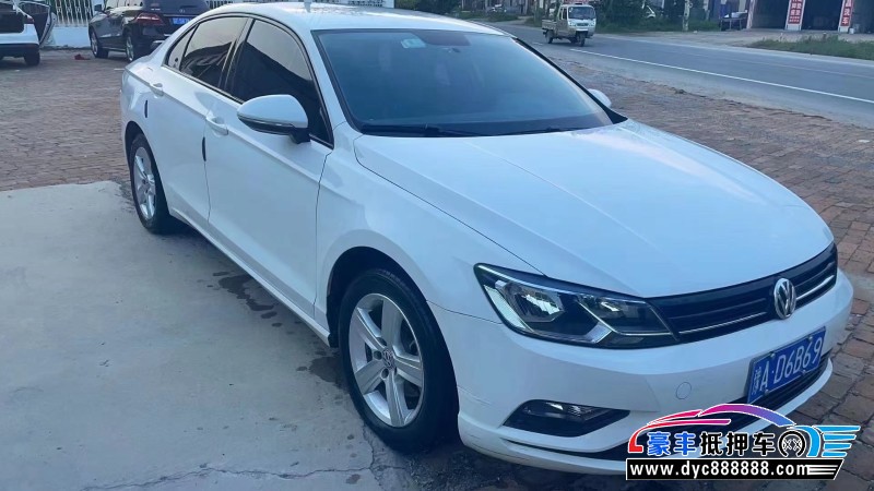 17年大众凌渡轿车抵押车出售
