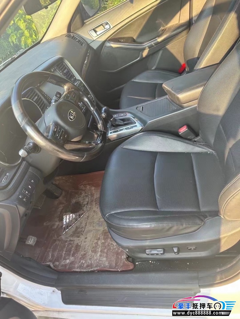 15年起亚K5轿车抵押车出售