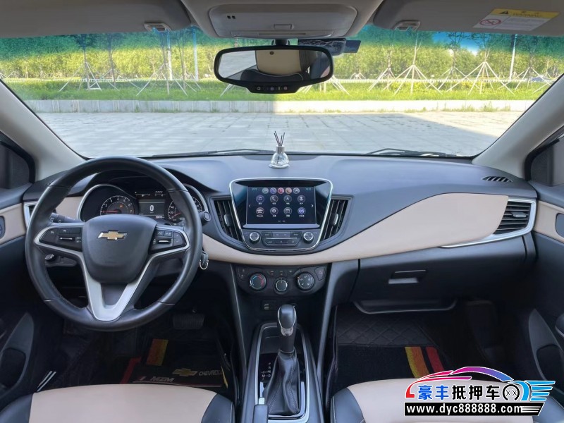 20年雪佛兰科鲁泽轿车抵押车出售