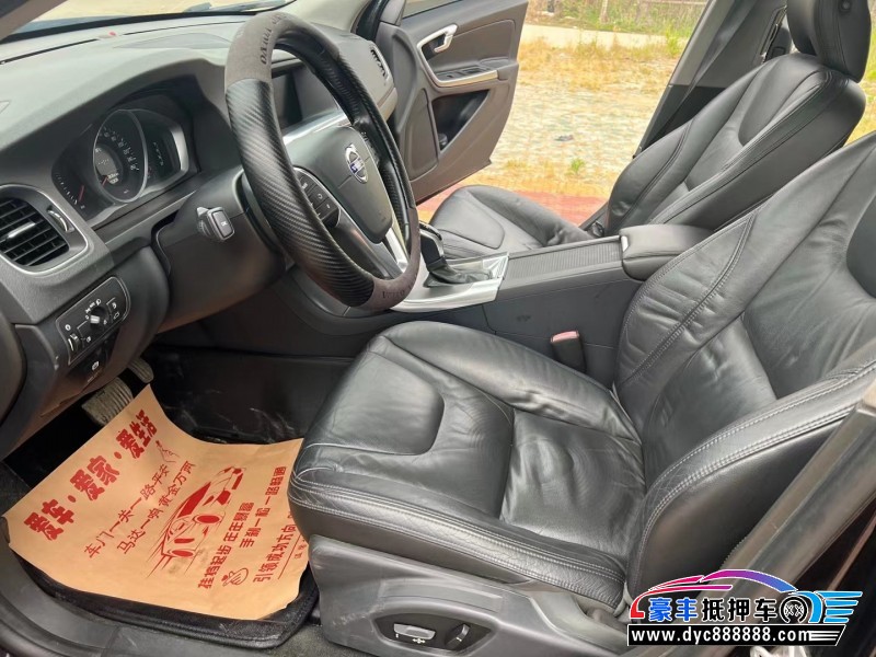 14年沃尔沃S60轿车抵押车出售