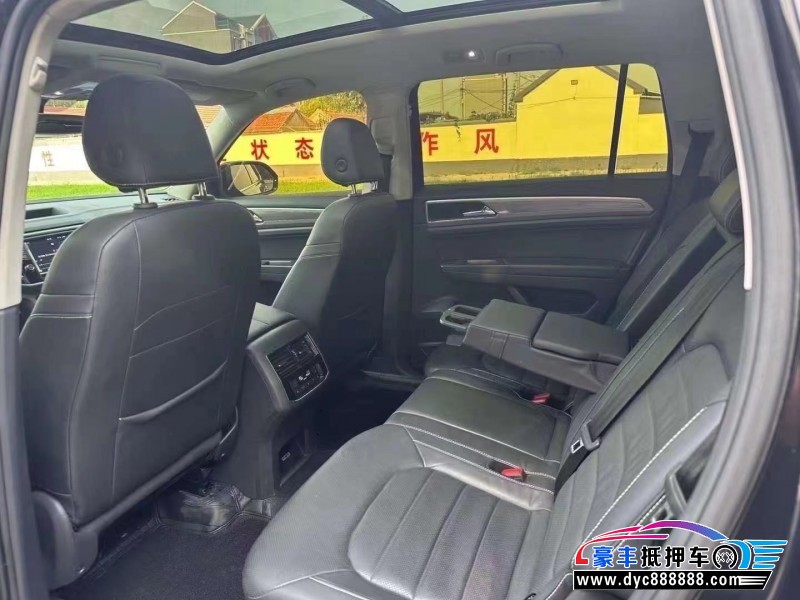 18年大众途昂轿车抵押车出售