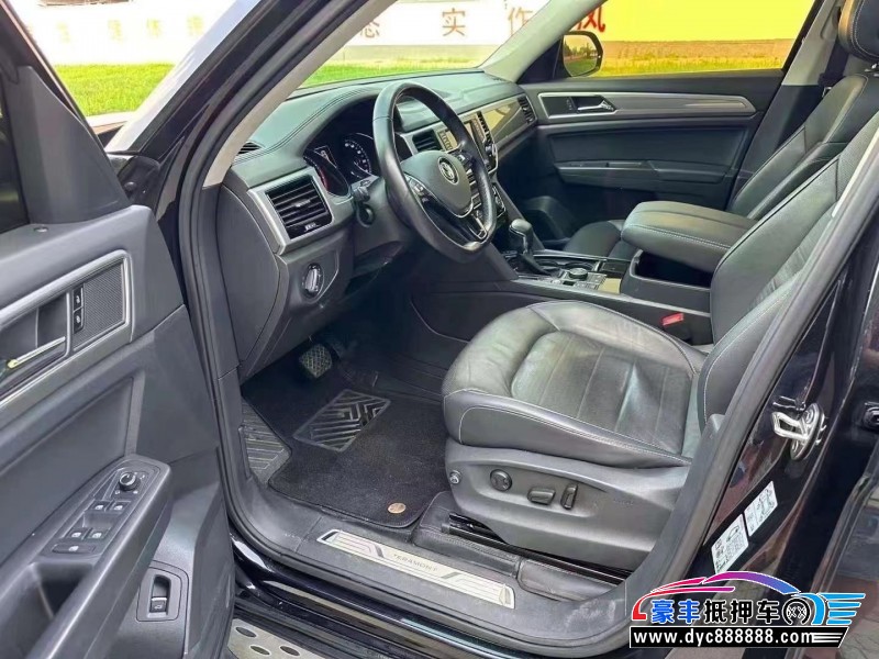 18年大众途昂轿车抵押车出售