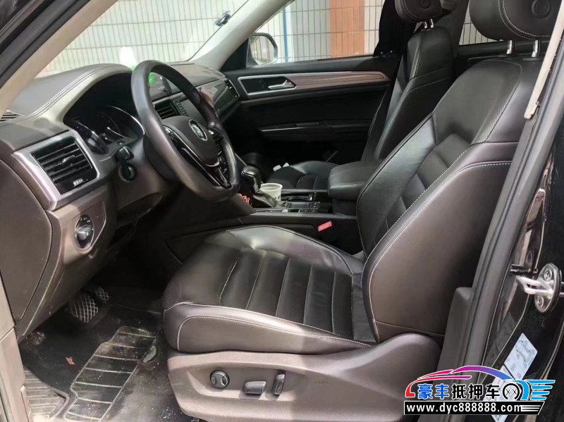 18年大众途昂轿车抵押车出售