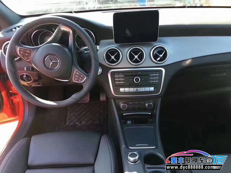 17年奔驰CLA轿车抵押车出售