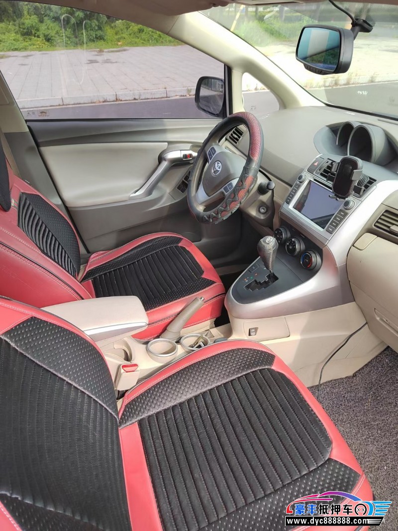 17年丰田逸致轿车抵押车出售