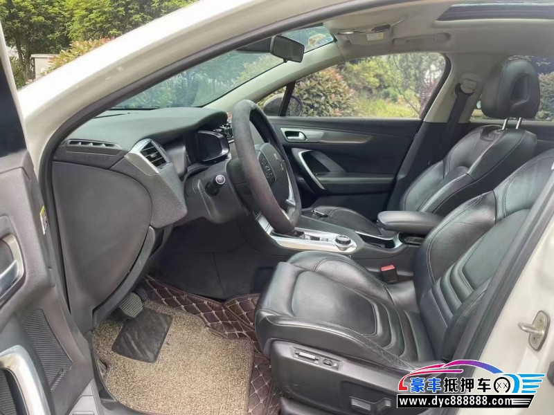 17年雪铁龙DS6轿车抵押车出售