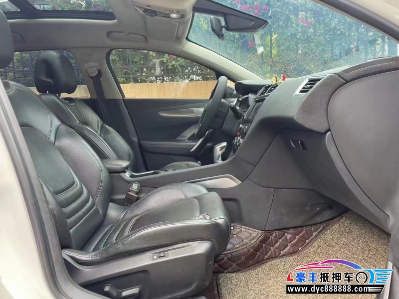 17年雪铁龙DS6轿车抵押车出售