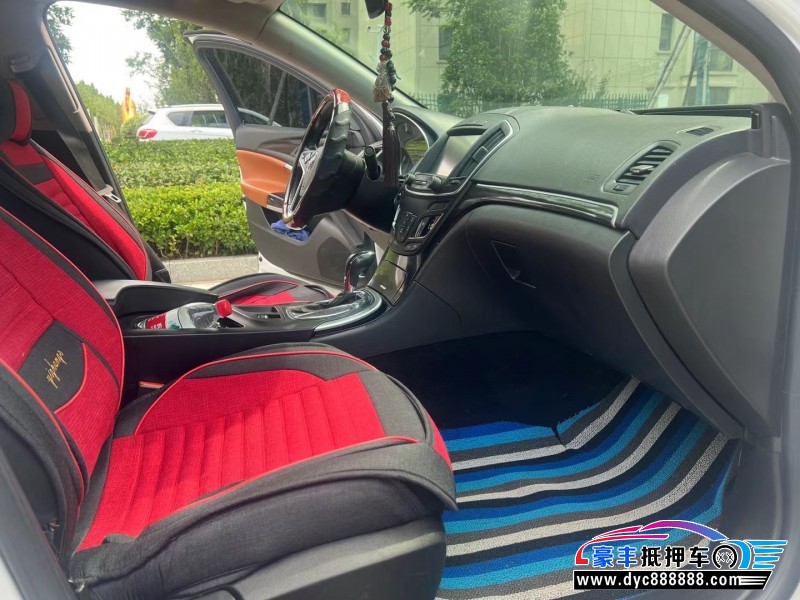 16年别克君威轿车抵押车出售