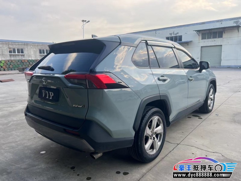 20年丰田RAV4轿车抵押车出售