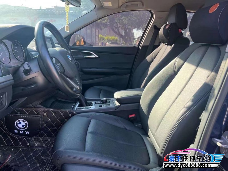 18年宝马1系轿车抵押车出售