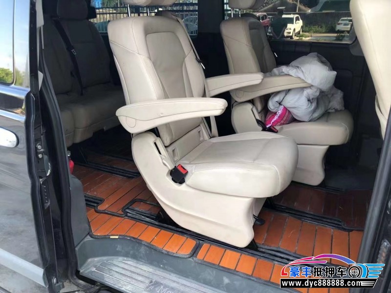 14年奔驰威霆MPV抵押车出售