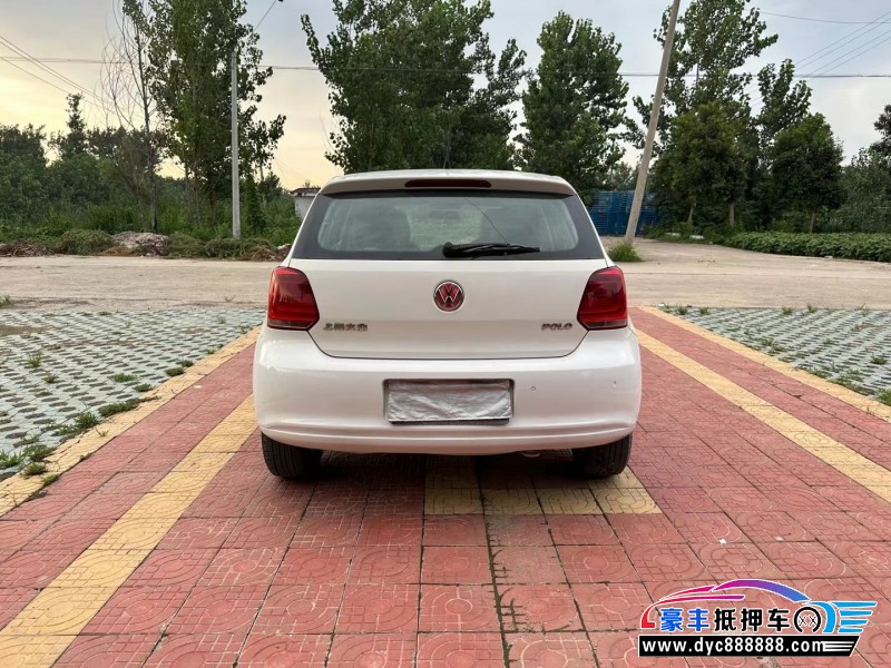 13年大众polo轿车抵押车出售