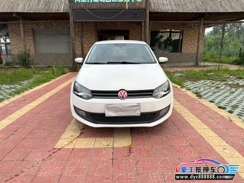 13年大众polo轿车抵押车出售