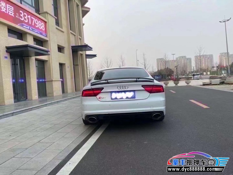 18年奥迪A7轿车抵押车出售