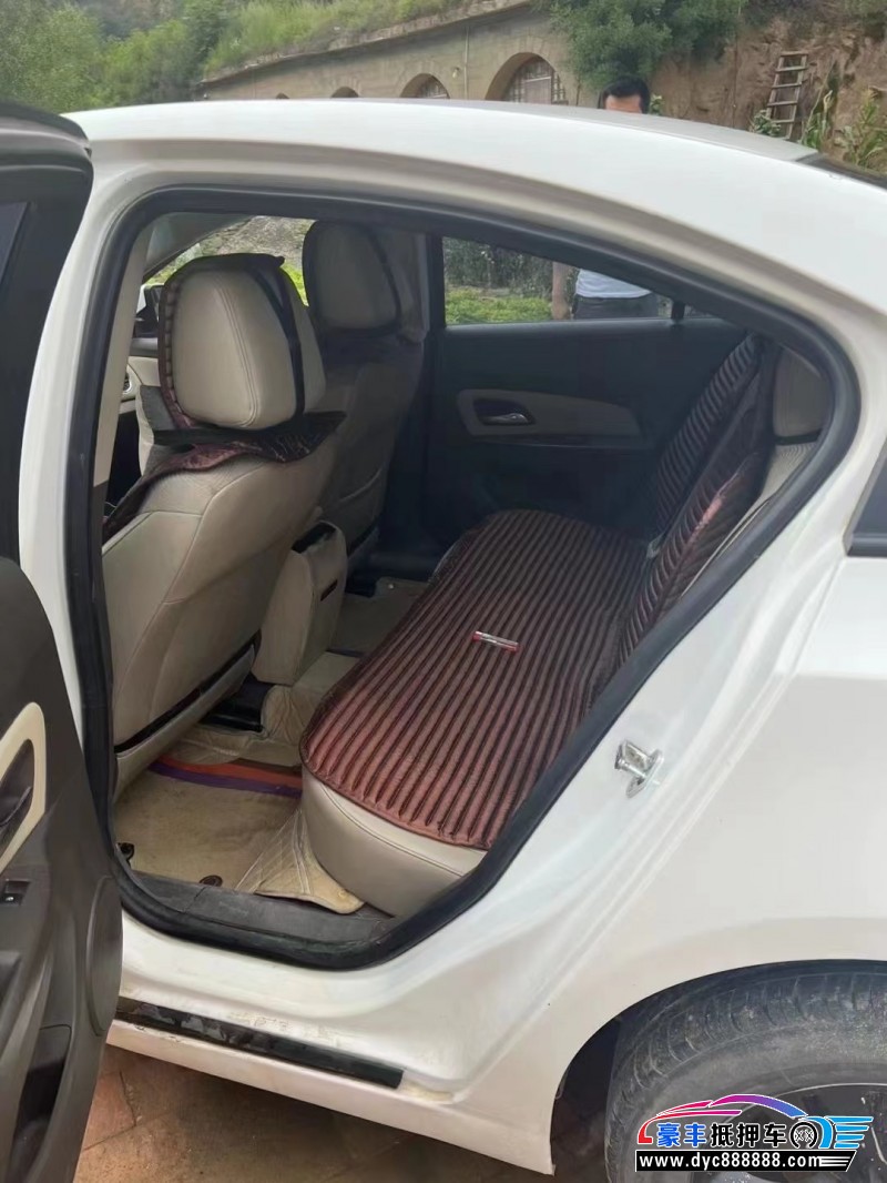 16年雪佛兰科鲁兹轿车抵押车出售