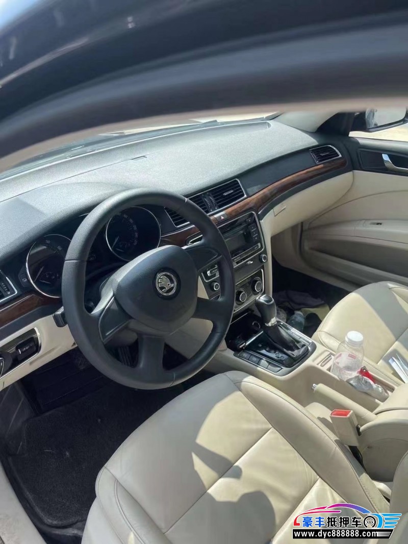 17年斯柯达速派轿车抵押车出售