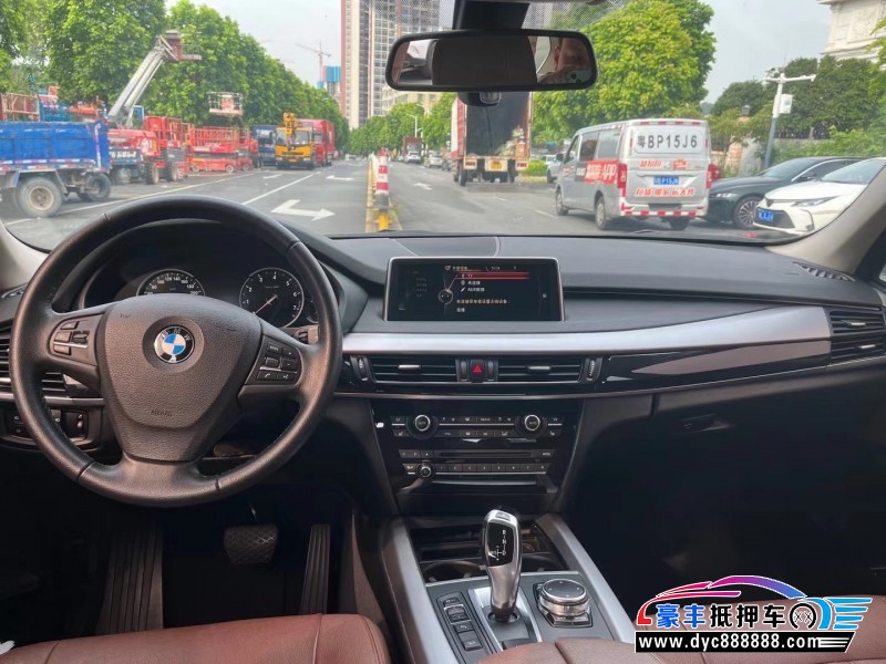 17年宝马X5轿车抵押车出售