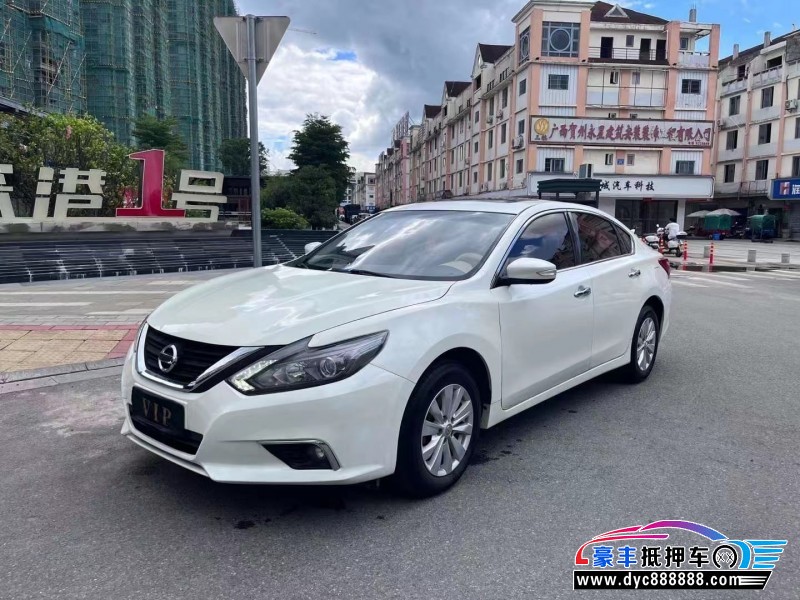 18年日产天籁轿车抵押车出售