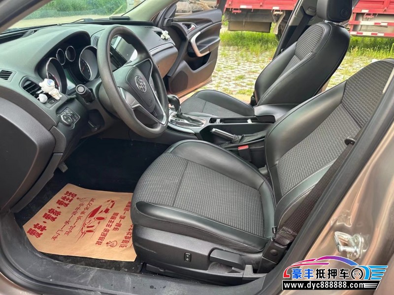 16年别克君威轿车抵押车出售