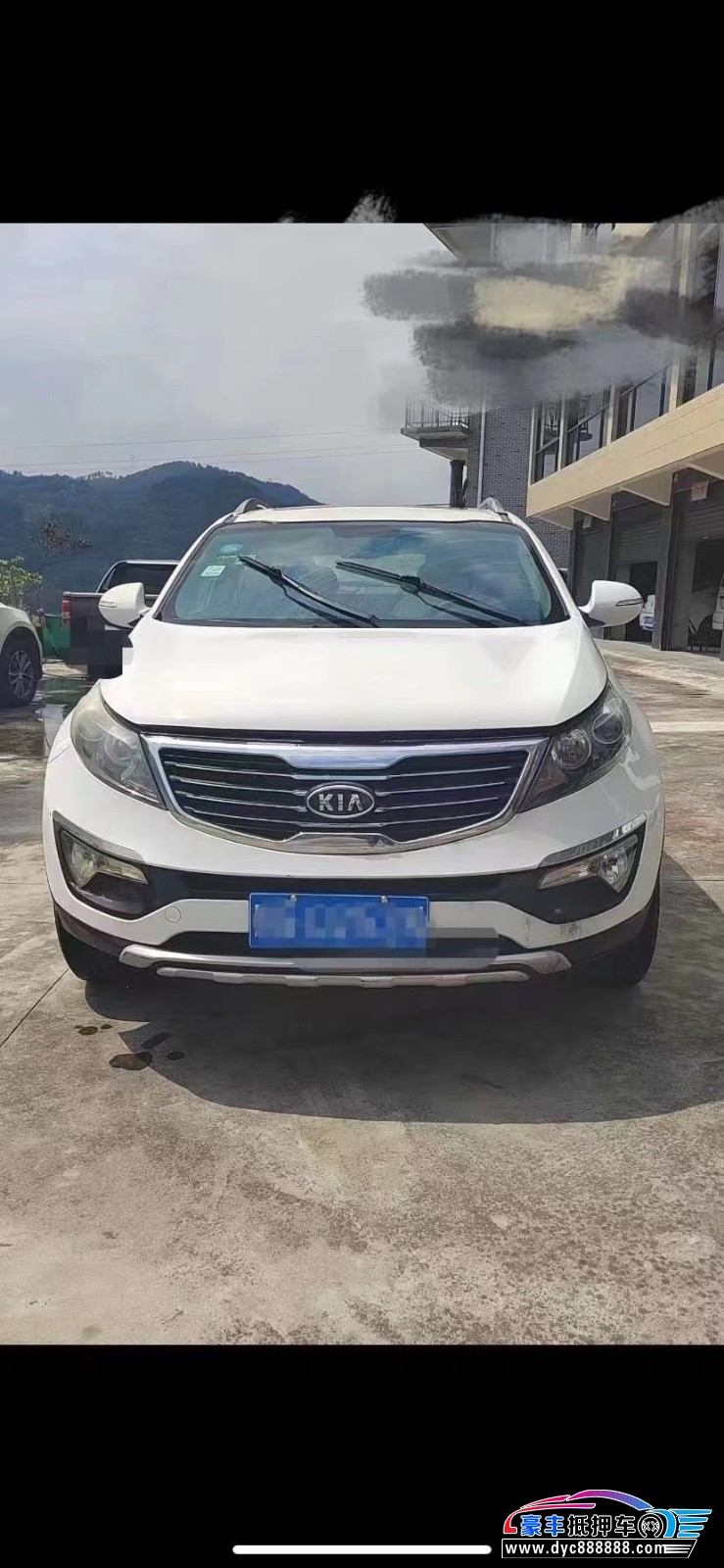 14年起亚智跑轿车抵押车出售