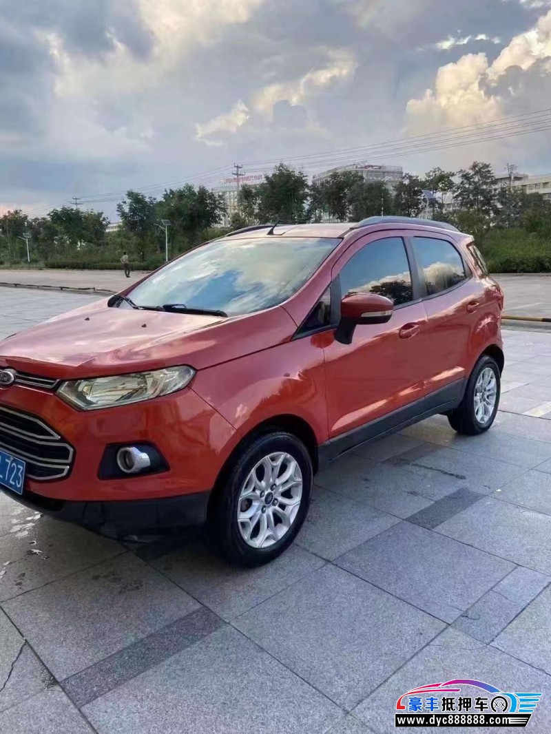 13年福特翼搏轿车抵押车出售