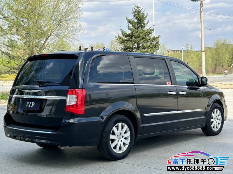 15年克莱斯勒大捷龙轿车抵押车出售