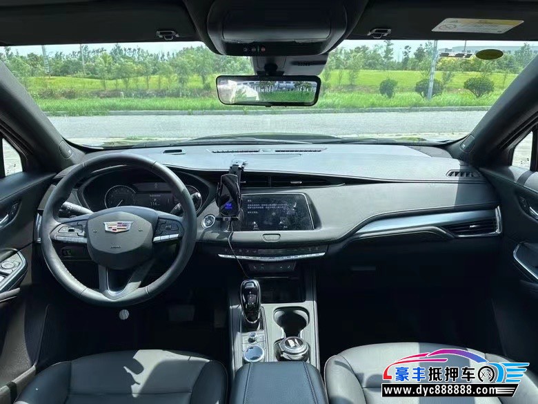 23年凯迪拉克XT4SUV抵押车出售