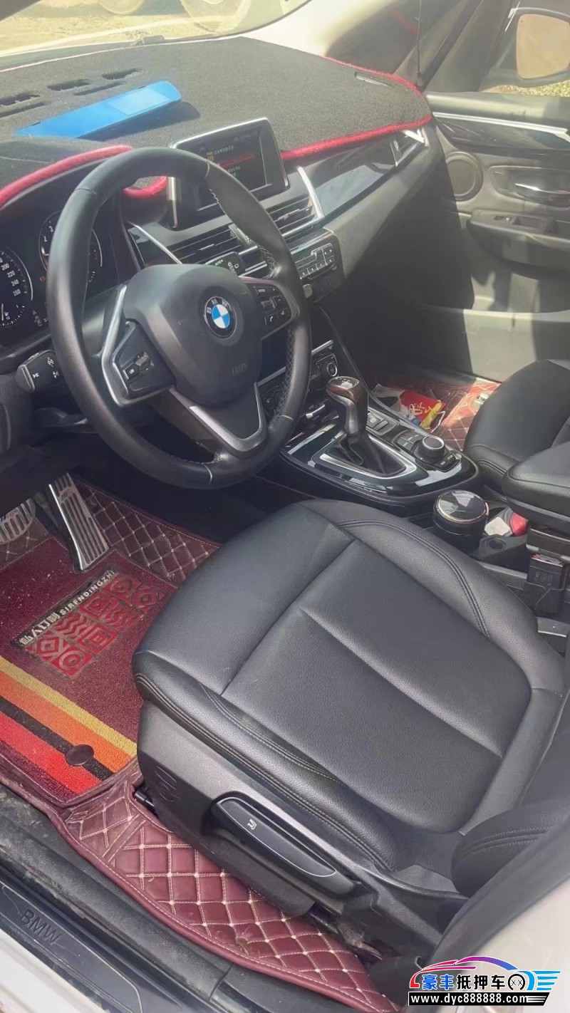 18年宝马2系轿车抵押车出售