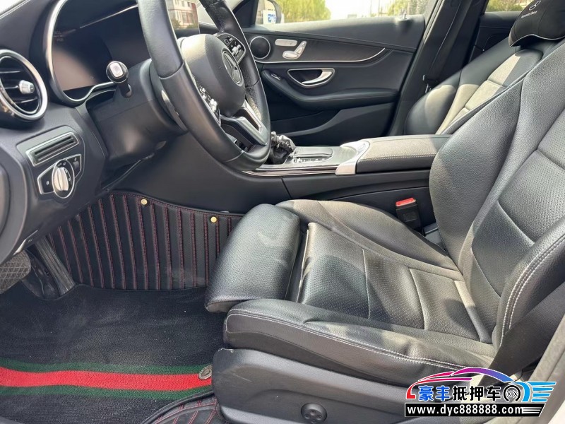 19年奔驰C轿车抵押车出售