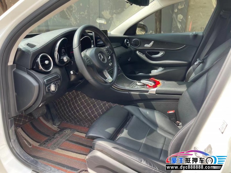 17年奔驰C轿车抵押车出售