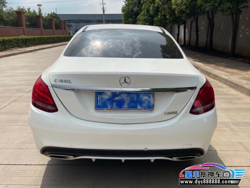 17年奔驰C轿车抵押车出售