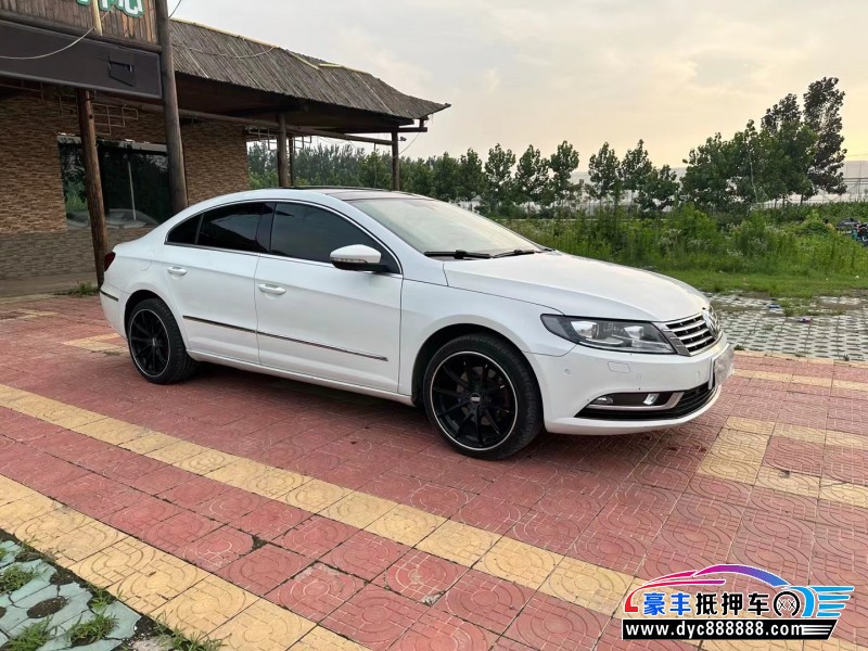 13年大众CC轿车抵押车出售