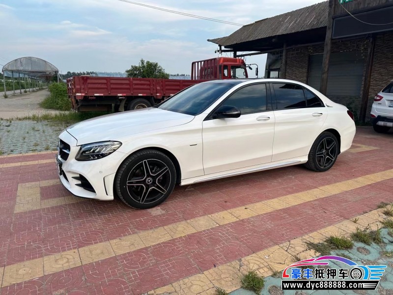 22年奔驰C轿车抵押车出售