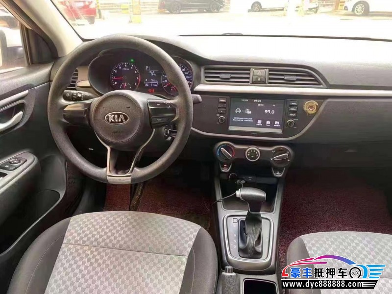 17年起亚K2轿车抵押车出售