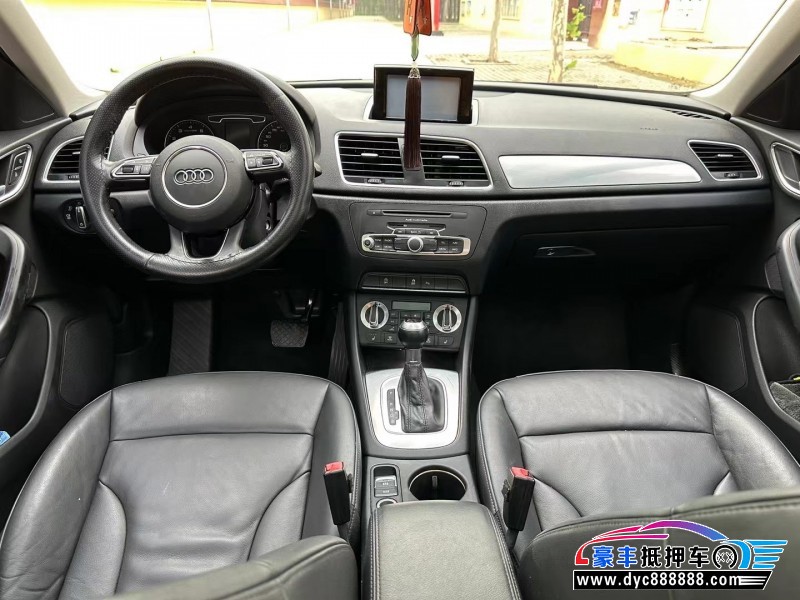 15年奥迪Q3轿车抵押车出售